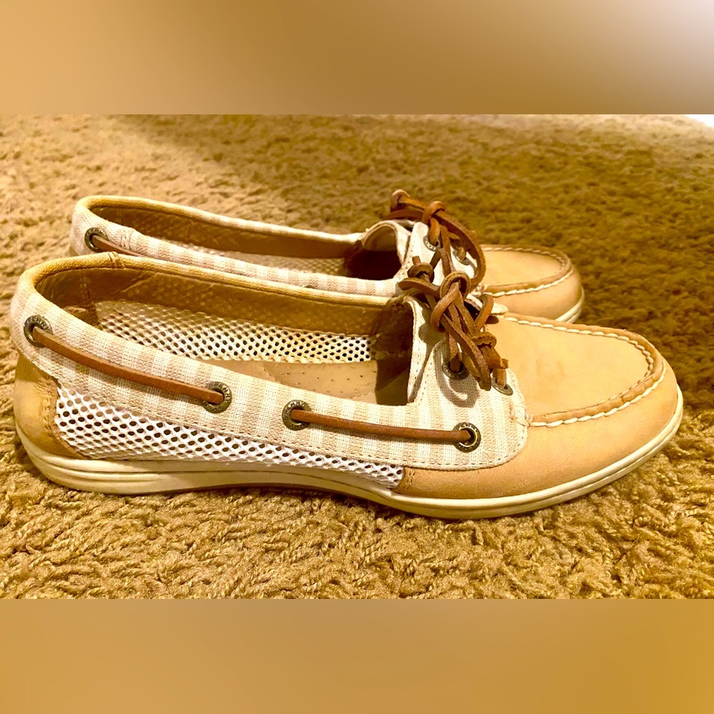 Sperry Tan and White Mesh Loafers
